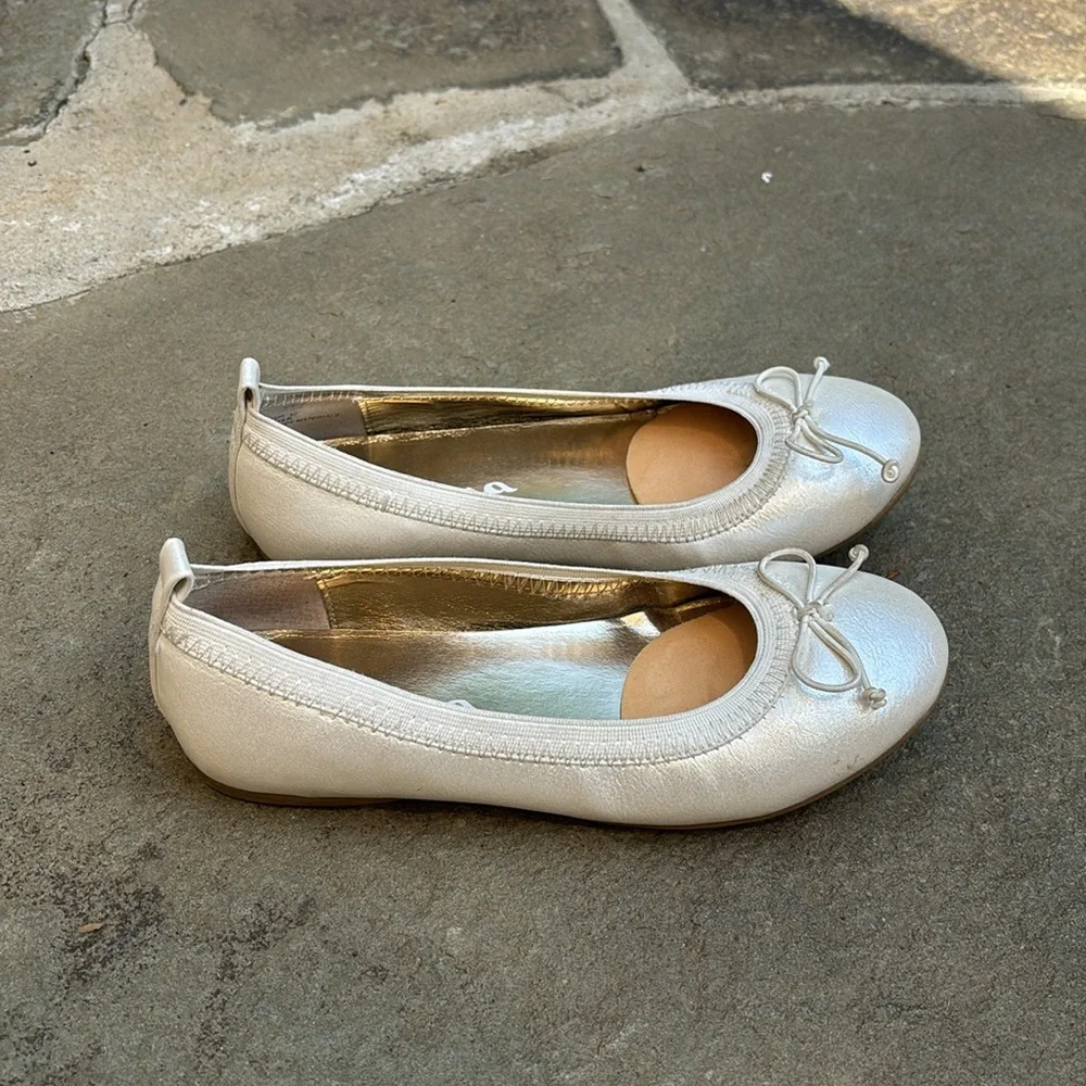 Nina Girls Esther Ivory Pearl Ballet Flats 1.5